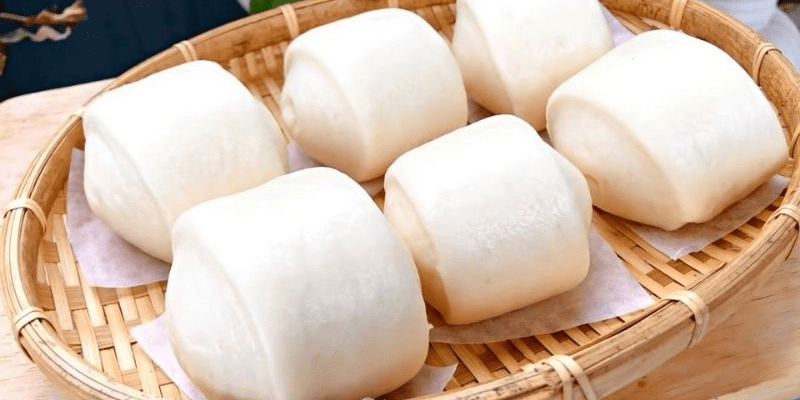 Chuẩn bị nguyên liệu cho bánh bao không nhân